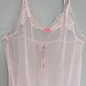 ❌SOLD❌ Victoria’s Secret Pale Pink Slip